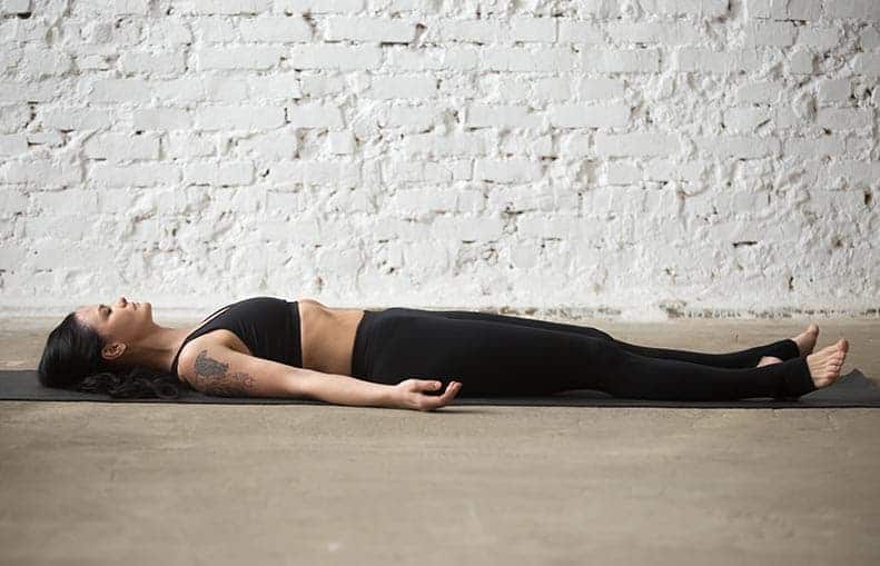 Parallelo Health - your source for health, workouts, food, supplements and more - blog - Bedtime Yoga - The 6 Best Poses So You Can Sleep Better - corpse pose