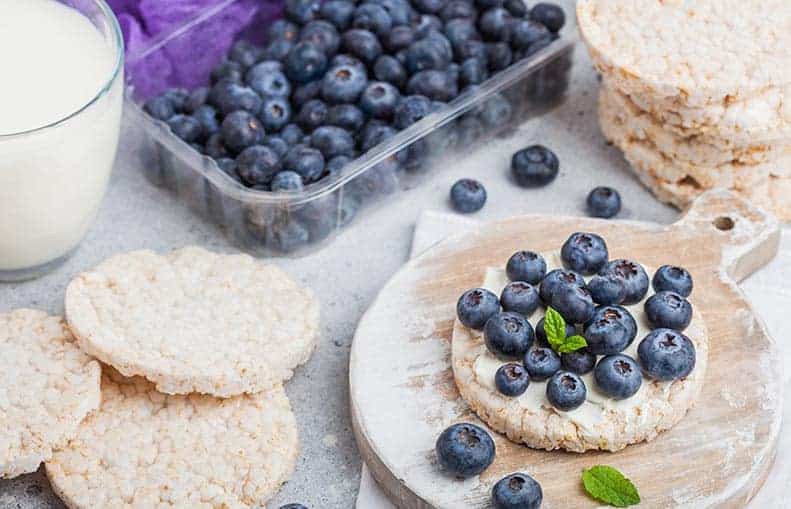 Parallelo Health - your source for health, workouts, food, supplements and more - blog - 10 Healthy Snacks That Keep You Slim - Blueberry Rice Waffles