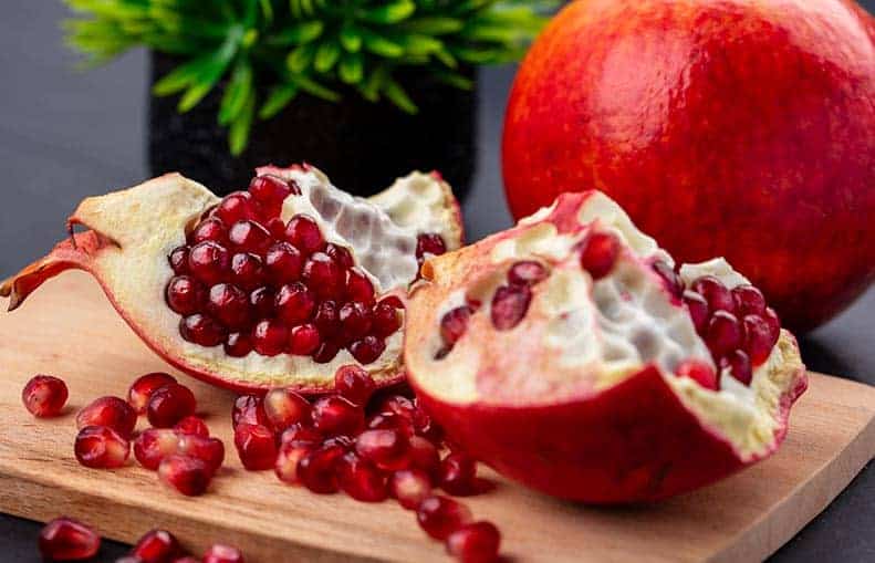 Parallelo Health - your source for health, workouts, food, supplements and more - blog - Good, Wholesome Food Series - Foods That Heal - Pomegranates