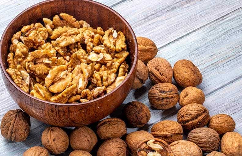 Parallelo Health - your source for health, workouts, food, supplements and more - blog - Quick Nutritional Tips for Optimal Health in Men - walnuts