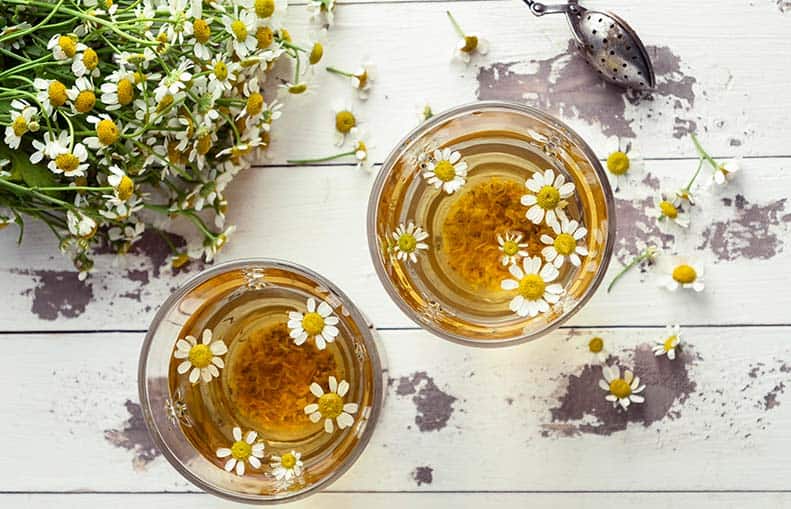 Parallelo Health - your source for health, workouts, food, supplements and more - blog - Your Stress-Busting Diet – Foods that Fight Stress - chamomile tea